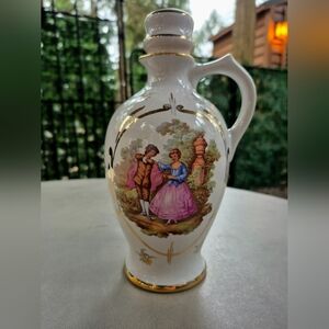 Excellent Condition 1969 Giffard France Porcelain Decanter/Pitcher With Lid